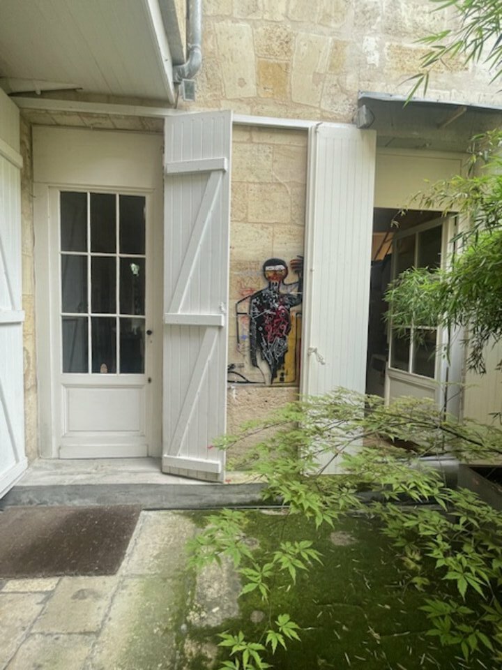 LOCAL COMMERCIAL A VENDRE BORDEAUX CENTRE PROCHE TRIANGLE