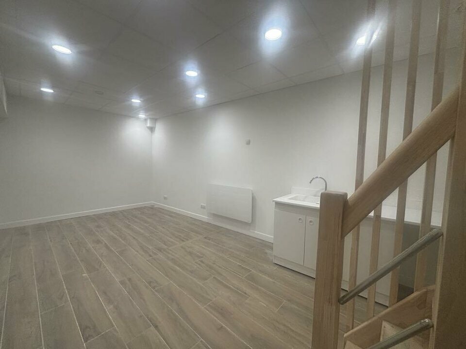 Local commercial à vendre - 71.0 m2 - 73 - Savoie