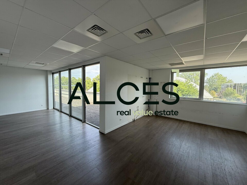 BUREAUX À VENDRE /LOUER RAVEZZIS