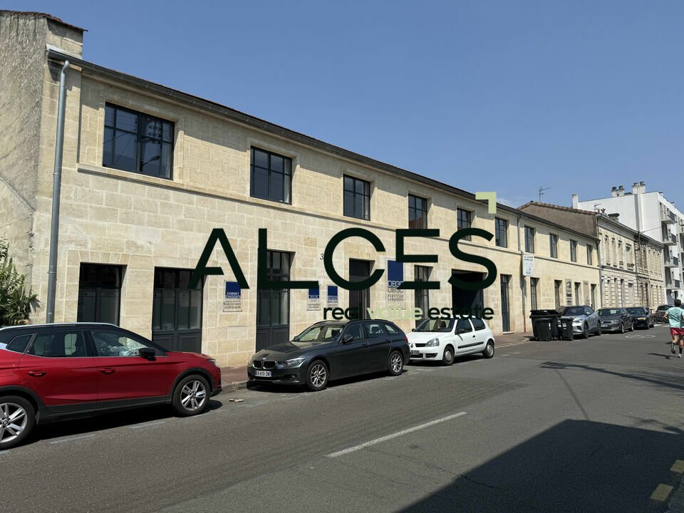 BUREAUX À LOUER AU BOUSCAT