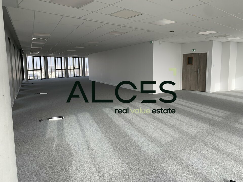 À LOUER BUREAUX HYPERION / EURATLANTIQUE
