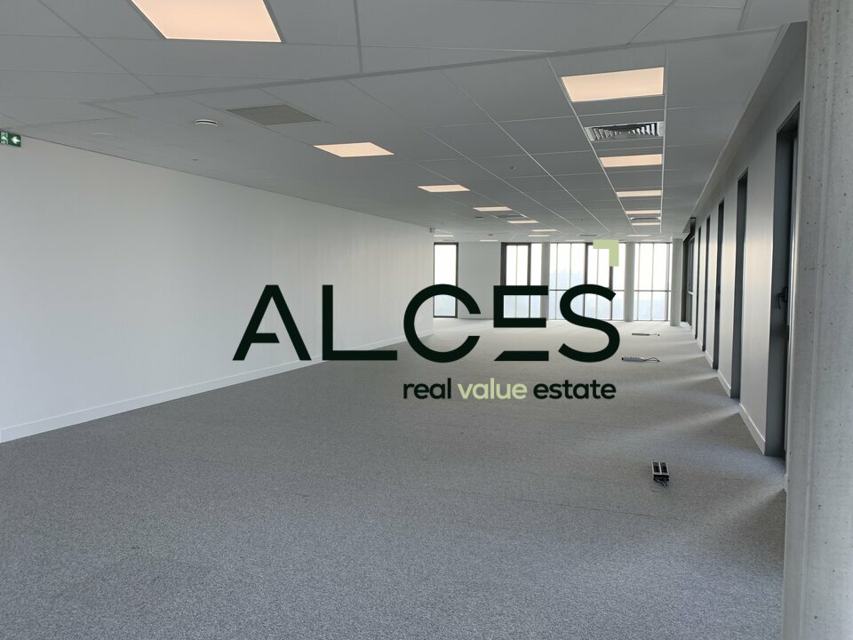 À LOUER BUREAUX HYPERION / EURATLANTIQUE