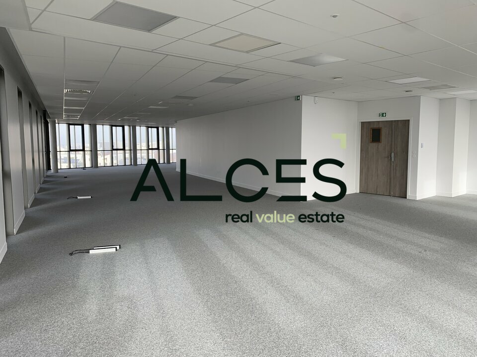 À LOUER BUREAUX HYPERION / EURATLANTIQUE