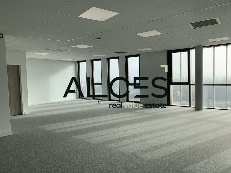 À LOUER BUREAUX HYPERION / EURATLANTIQUE
