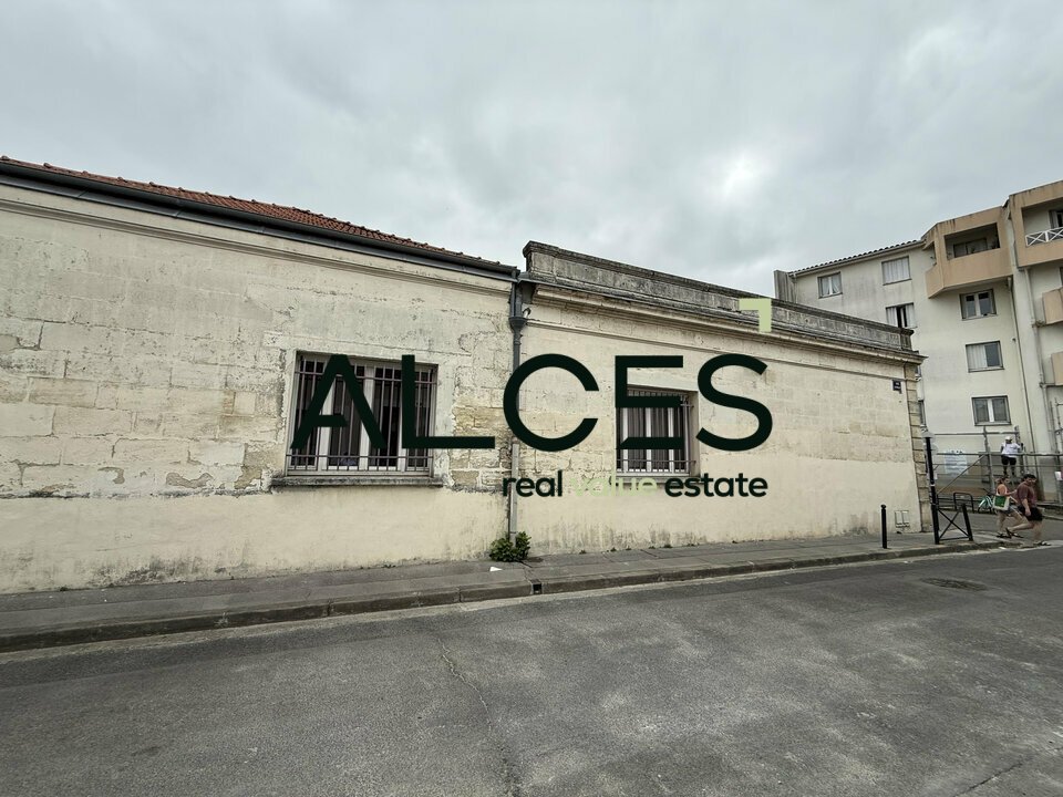 BUREAUX À VENDRE CHARTRONS