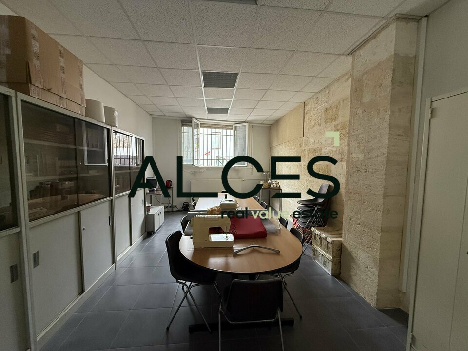 BUREAUX À VENDRE CHARTRONS