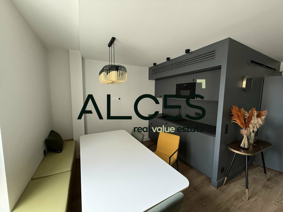 BUREAUX OPÉRÉS À LOUER MERIADECK
