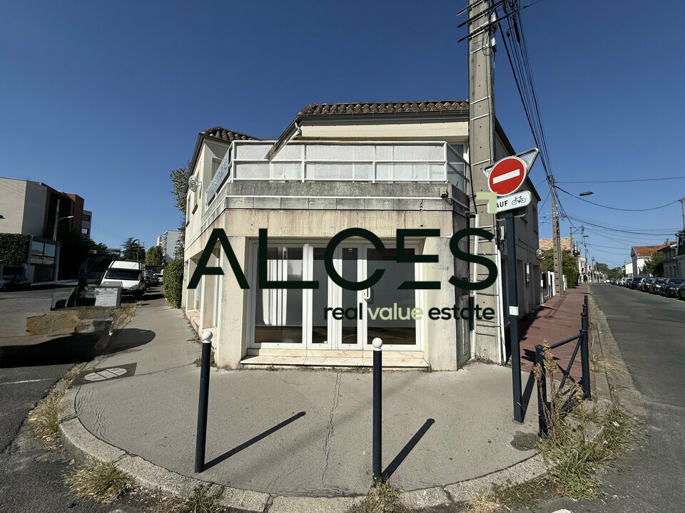 LOCAL COMMERCIAL À LOUER PRIMROSE