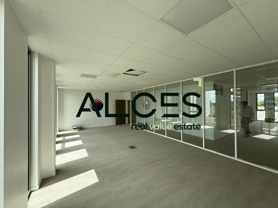 BUREAUX À LOUER AÉROPORT
