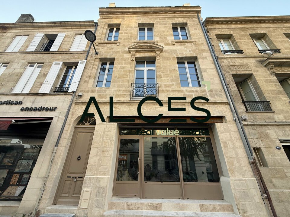 LOCAL COMMERCIAL À VENDRE GAMBETTA 126m2