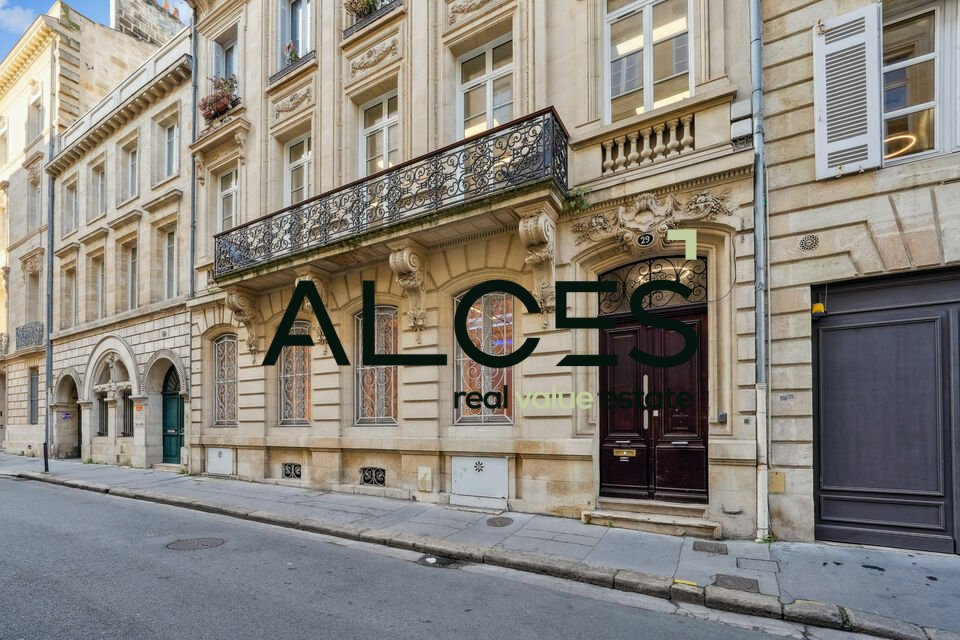 BUREAUX OPÉRÉS À LOUER QUINCONCES
