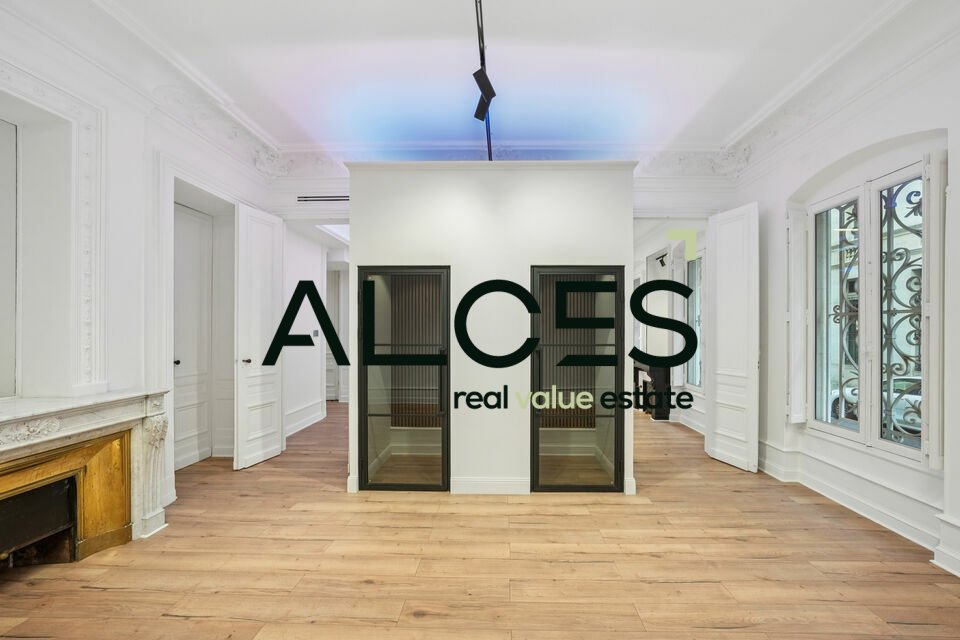 BUREAUX OPÉRÉS À LOUER QUINCONCES